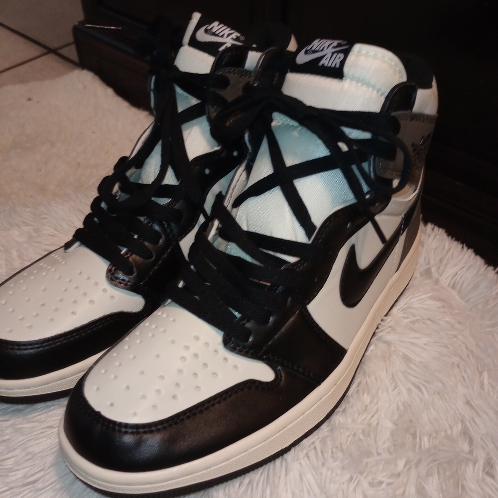Nike Air Jordan 1 Retro High OG Shoes